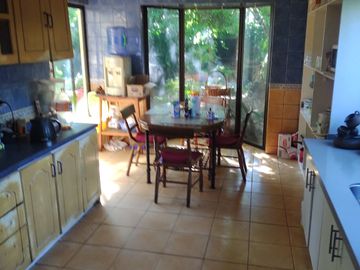 Casa a un lado de Mall La Florida Go e Iplacex