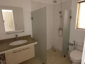 3br CORNER UNIT at LUNTALA VERDE TOWNHOUSE VALLE VERDE 7 PASIG CITY