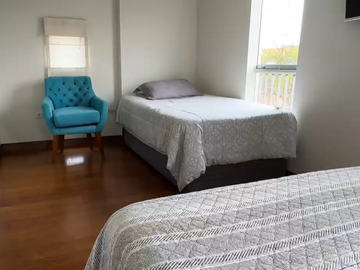 Venta Dpto Linsidro **Triplex + Cochera // Cerca Al Parque Castilla