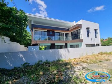 Brand New 4 Bedroom House For Sale  in Cebu Royale Estates Consolacion Cebu