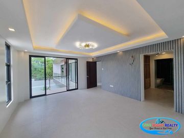 Brand New 4 Bedroom House For Sale  in Cebu Royale Estates Consolacion Cebu