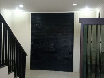 Dijual Rumah Semi Furnished Perumahan Surya Citra Residence Tropodo Sidoarjo