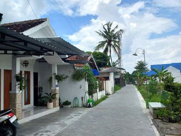 Rumah Strategis Hanya 100 meter dari Jalan Raya Pasekan Maguwoharjo