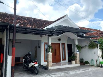 Rumah Strategis Hanya 100 meter dari Jalan Raya Pasekan Maguwoharjo