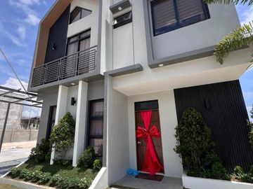 DANARRA SOUTH 5 BEDROOMS SINGLE DETACHED WITH 2 PARKING