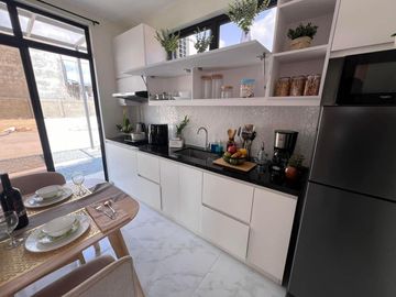 DANARRA SOUTH 5 BEDROOMS SINGLE DETACHED WITH 2 PARKING