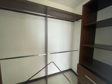 VENTA DE APARTAMENTO EN VALLE DEL LILI PISO 10, CONJUNTO RESIDENCIAL VENETTO.