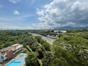 VENTA DE APARTAMENTO EN VALLE DEL LILI PISO 10, CONJUNTO RESIDENCIAL VENETTO.