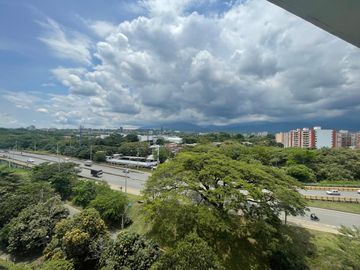 VENTA DE APARTAMENTO EN VALLE DEL LILI PISO 10, CONJUNTO RESIDENCIAL VENETTO.