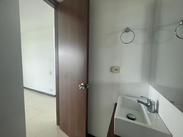 VENTA DE APARTAMENTO EN VALLE DEL LILI PISO 10, CONJUNTO RESIDENCIAL VENETTO.