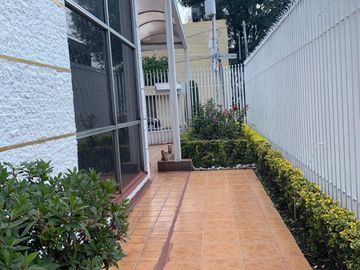 VENTA DE CASA EN VERGEL DE COYOACAN