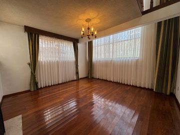 VENTA DE CASA EN VERGEL DE COYOACAN