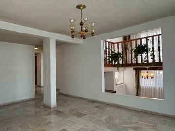 VENTA DE CASA EN VERGEL DE COYOACAN