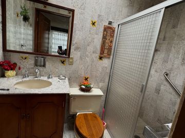 VENTA DE CASA EN VERGEL DE COYOACAN