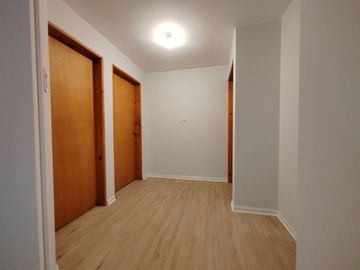 Venta De Departamento En Primer Piso Con Estacionamiento