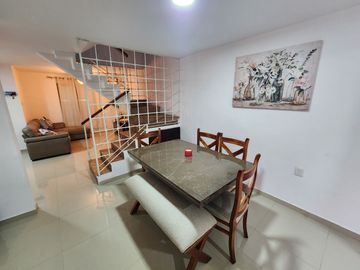 En VENTA Casa en Rio Medio atrás de Divertiplaza