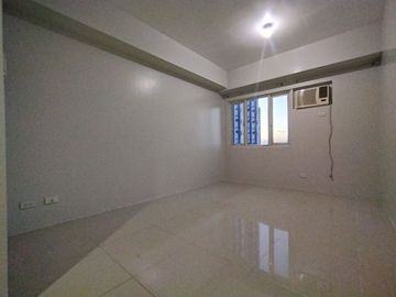 Blue Residences, 21.58 sqm, studio semi furnished unit P3.1M only for sale