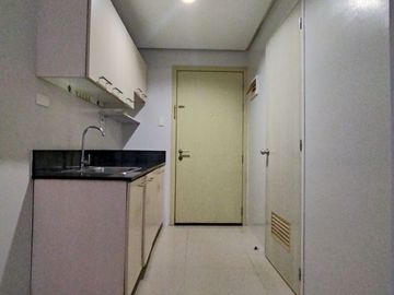 Blue Residences, 21.58 sqm, studio semi furnished unit P3.1M only for sale