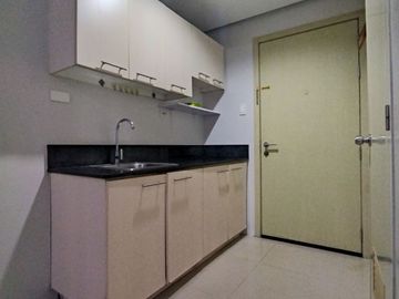 Blue Residences, 21.58 sqm, studio semi furnished unit P3.1M only for sale