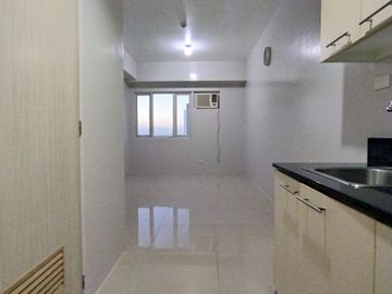 Blue Residences, 21.58 sqm, studio semi furnished unit P3.1M only for sale