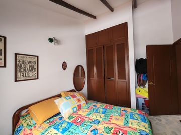 VENDO CASA EN EL INGENIO III