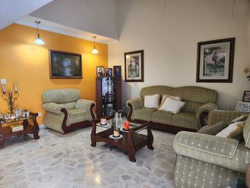 VENDO CASA EN EL INGENIO III