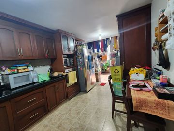 VENDO CASA EN EL INGENIO III