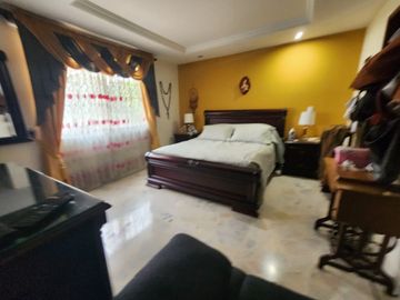 VENDO CASA EN EL INGENIO III