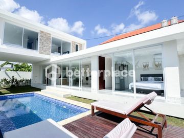 Spacious 4 Bedroom Villa in Kerobokan, Modern Comfort & Prime Location