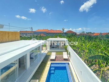 Spacious 4 Bedroom Villa in Kerobokan, Modern Comfort & Prime Location