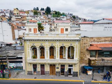 ¡OPORTUNIDAD ÚNICA! PROPIEDAD PATRIMONIAL EN EL CENTRO NORTE DE QUITO