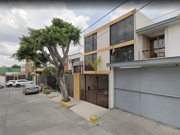 Casa en Cd. Satélite, Naucalpan, Estado de México