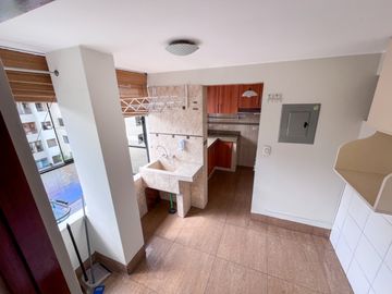 VENDO DEPARTAMENTO EN LA AV SALAVERRY, JESUS MARIA