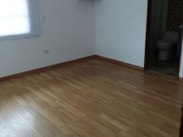 Se Vende o Permuta Casa en Conjunto Cerrado – Los Pomos, Norte de Armenia