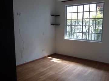 Se Vende o Permuta Casa en Conjunto Cerrado – Los Pomos, Norte de Armenia