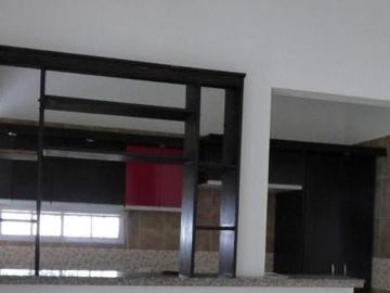 Se Vende o Permuta Casa en Conjunto Cerrado – Los Pomos, Norte de Armenia