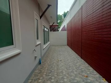 Luxurious Detached Residence with Private Pool for Sale in Serene Hillside Community Near Bang Saray Junction – 3 Bedrooms, Stunning Mountain Views,