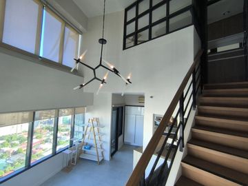 1 Bedroom Loft-Type Condo Unit For Sale in One Rockwell East Tower, Makati City