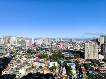 1 Bedroom Loft-Type Condo Unit For Sale in One Rockwell East Tower, Makati City