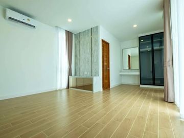 Newly Pool Villa  5 Bed, 6 Bath  110 SQW. @   Khao Chee Chan