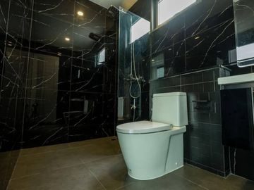 Newly Pool Villa  5 Bed, 6 Bath  110 SQW. @   Khao Chee Chan