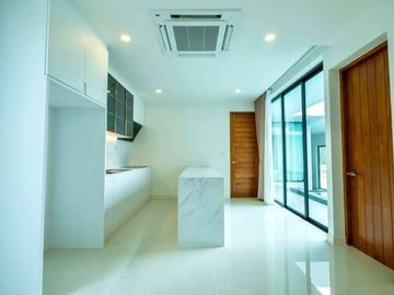 Newly Pool Villa  5 Bed, 6 Bath  110 SQW. @   Khao Chee Chan
