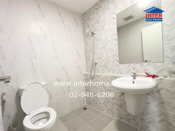2-storey townhouse, 17.5 sq m., Grand Pleno Village, Ratchaphruek Soi 11, Ratchaphruek Road, Rattanathibet Road, Pak Kret, Nonthaburi