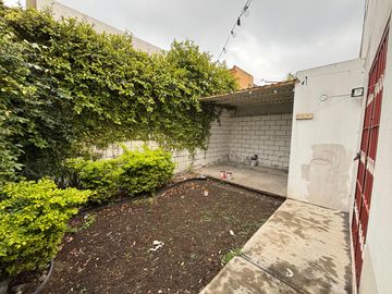 CASA EN VENTA EN FRACCIONAMIENTO VILLAS DE ORIENTE, SAN NICOLAS DE LOS GARZA