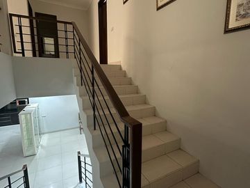 Disewakan Rumah Greencove BSD City Tangerang Selatan Bagus Nyaman Siap Huni Lingkungan Asri Hijau Strategis