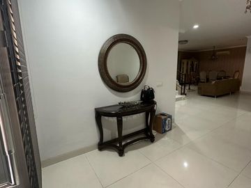 Disewakan Rumah Greencove BSD City Tangerang Selatan Bagus Nyaman Siap Huni Lingkungan Asri Hijau Strategis