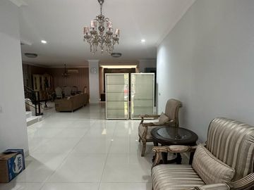 Disewakan Rumah Greencove BSD City Tangerang Selatan Bagus Nyaman Siap Huni Lingkungan Asri Hijau Strategis