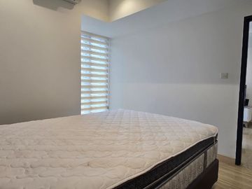 Disewakan Apartemen Branz BSD City Tangerang Bagus Nyaman Fully Furnished Lokasi Sangat Strategis