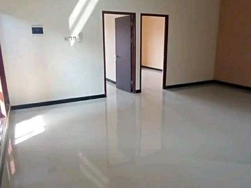 Rumah Minimalis Murah 2 Lantai Lokasi Strategis di Nginden Intan Surabaya