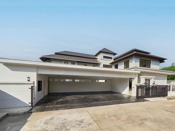 Pool villa for sale, good location, near Payap U. and Central festival